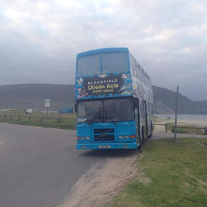 blackfield surf bus leaving keel beach